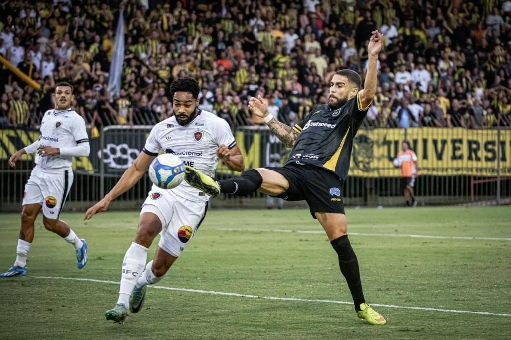 Botafogo-PB perde de virada para o Volta Redonda e dá adeus à chance de subir à Série B