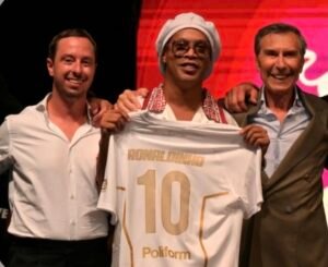 Projeto italiano de Ronaldinho: contexto, estratégia e desdobramentos para o Ravenna FC