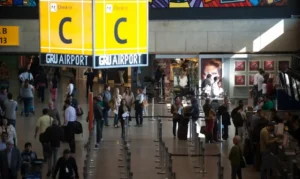 Brasil destaca‑se em adaptação no ranking Expat Insider, mas enfrenta barreira linguística