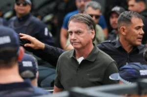 Saída de Bolsonaro para dentista reflete restrições e evoluções da prisão domiciliar