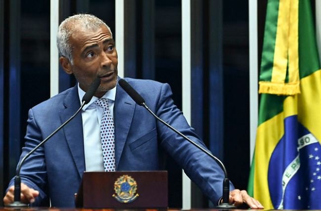 Romário Deixa o PL e Anuncia Apoio a Eduardo Paes