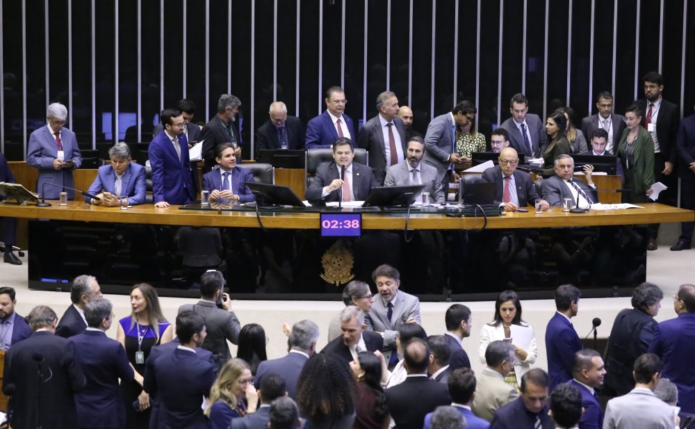 Contexto e desdobramentos das 568 candidaturas do PL nas eleições de 2026