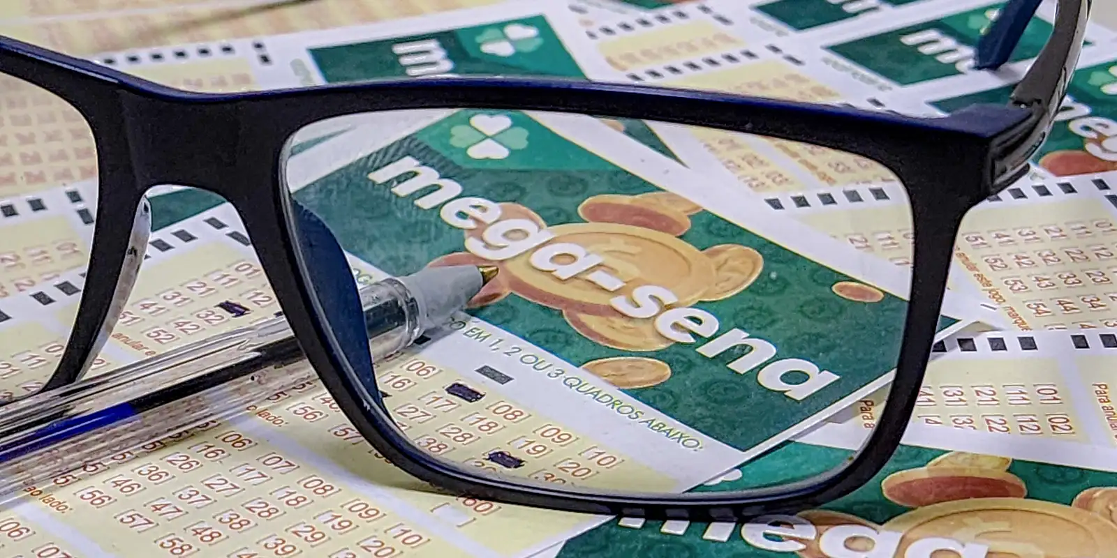 Mega-Sena acumula para R$ 52 milhões; veja os números sorteados Mega-Sena acumula para R$ 52 milhões; veja os números sorteados