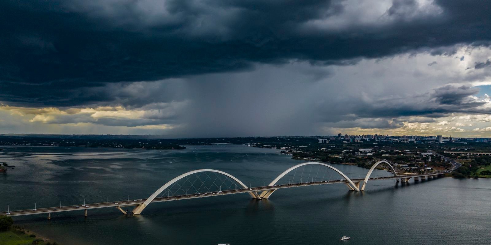 Defesa Civil emite alerta de tempestade e rajadas de vento no DF