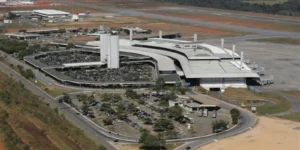 BH: Aeroporto de Confins suspende operações por problema na pista