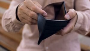 Projeto amplia isenção de Imposto de Renda para aposentados e pensionistas idosos