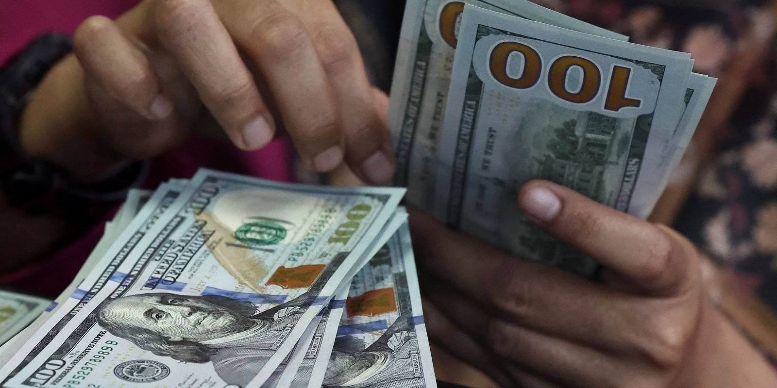 Dólar fecha a R$ 5,44 e registra maior alta semanal desde 2008 Dólar fecha a R$ 5,44 e registra maior alta semanal desde 2008
