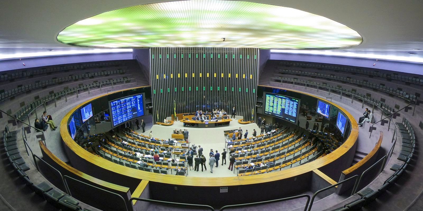 PL, PSD, PT e Republicanos têm 15 governadores eleitos PL, PSD, PT e Republicanos têm 15 governadores eleitos