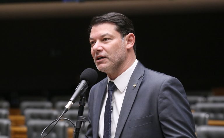 Projeto cria programa nacional para fortalecer a pesca artesanal continental