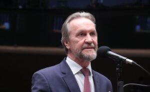 Federação PT-PCdoB-PV anuncia apoio à reeleição de Motta para presidente da Câmara