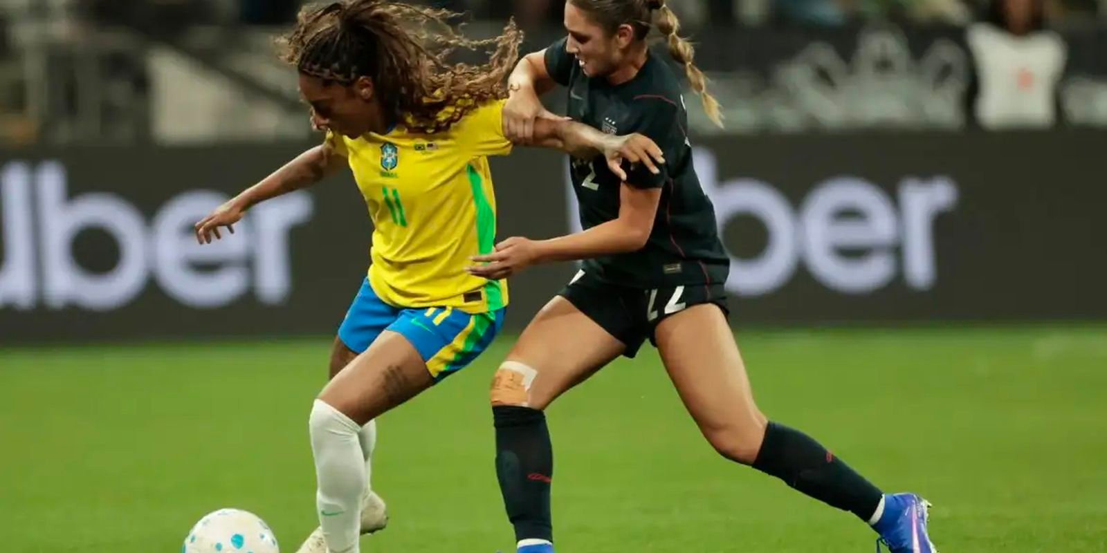 “Elas em campo” é tema do Caminhos da Reportagem desta segunda-feira